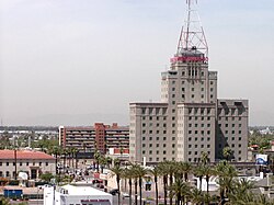 Edifício histórico na Avenida Central